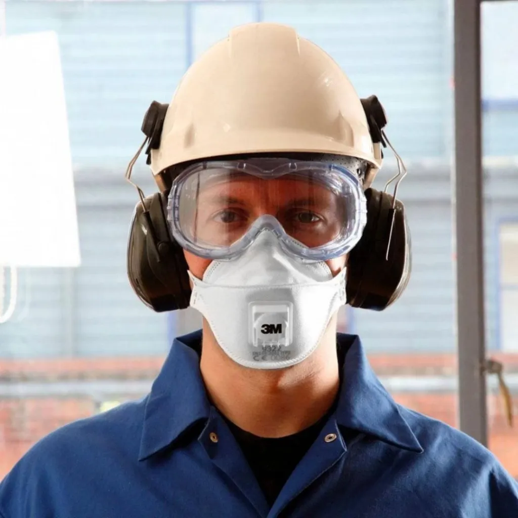 Product Image - XA010017854 - 3M Aura 9322A+ P2 Valved Particulate Respirator (2).webp