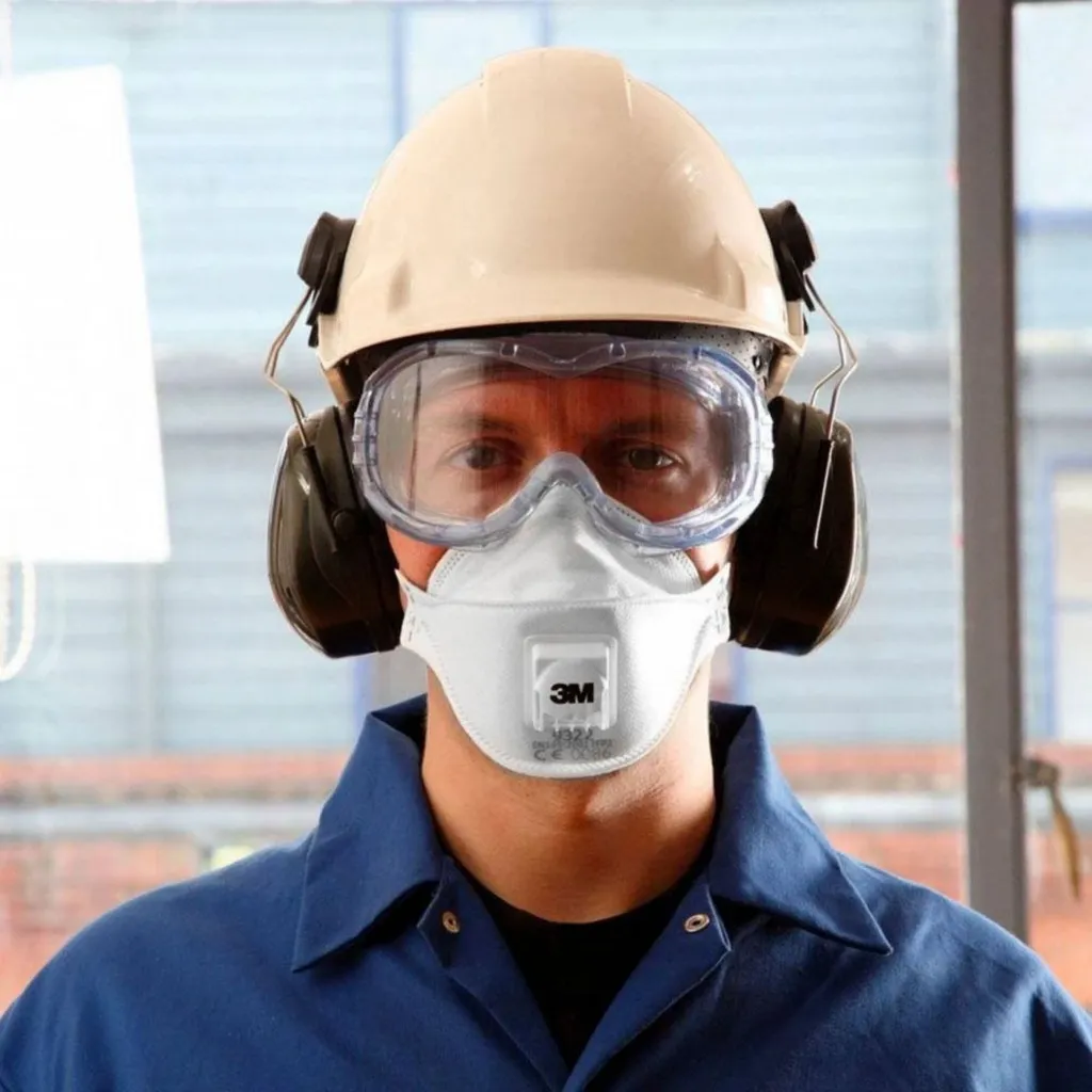 Product Image - SA, XA010017854 - 3M Aura 9322A+ P2 Valved Particulate Respirator (6).webp